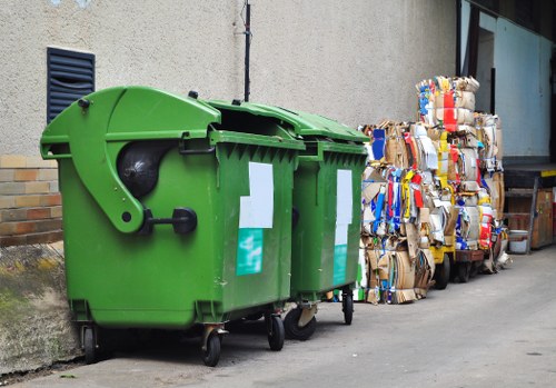 Recycling bins and waste collection in Goldersgreen